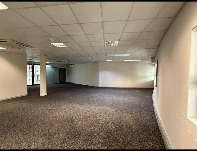356M² OFFICE TO LET IN PARKTOWN